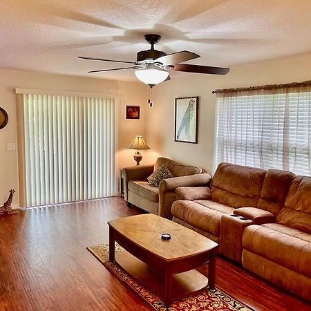 Cozy Modest Home Near Universal Studios/Volcanobay Orlando Exteriör bild
