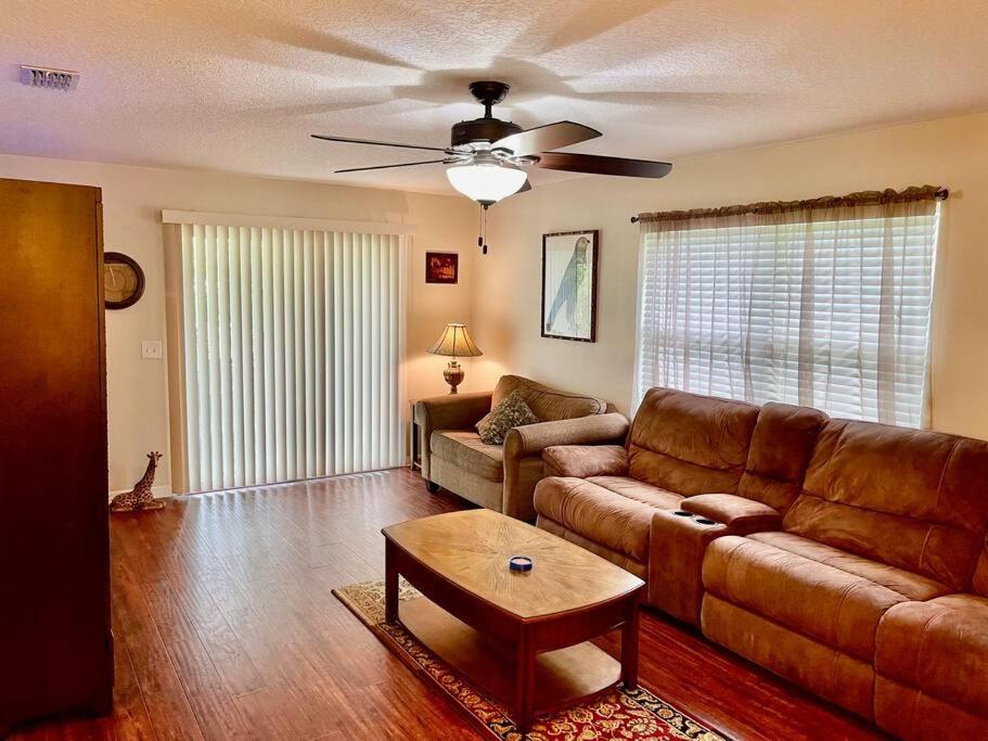 Cozy Modest Home Near Universal Studios/Volcanobay Orlando Exteriör bild