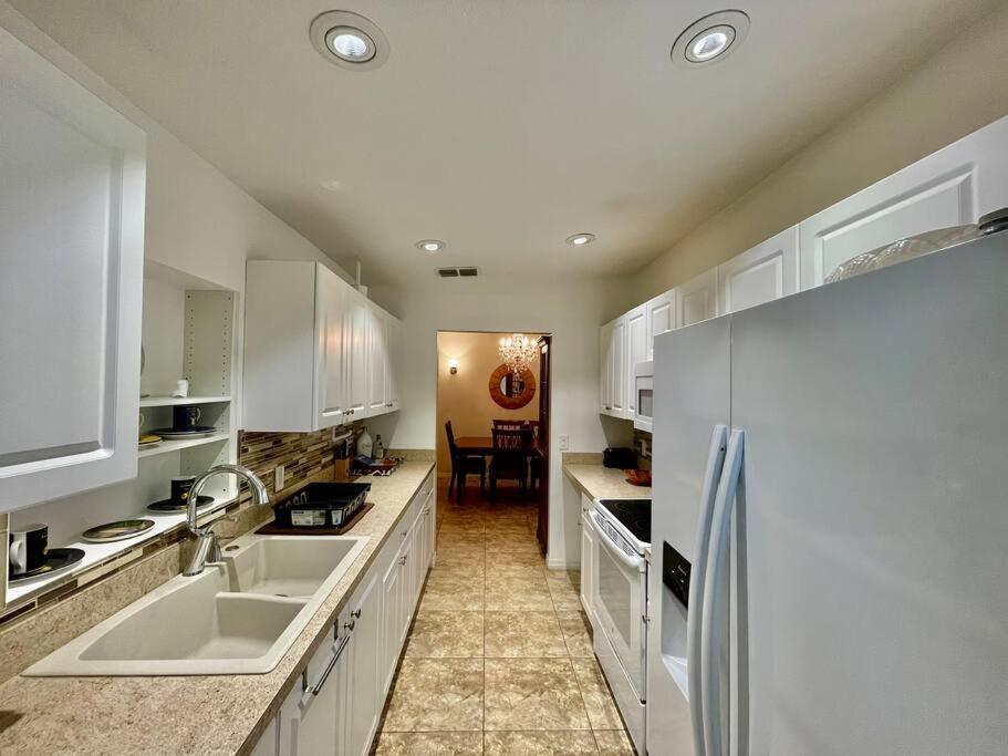 Cozy Modest Home Near Universal Studios/Volcanobay Orlando Exteriör bild
